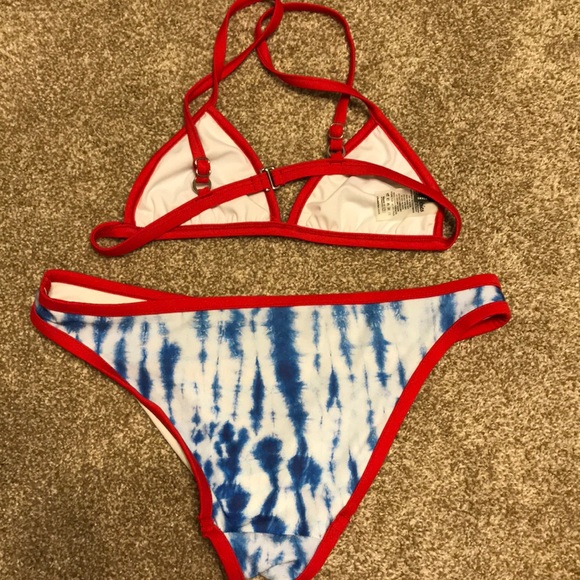 Chubbies tie-dye bikini set - Picture 2 of 4